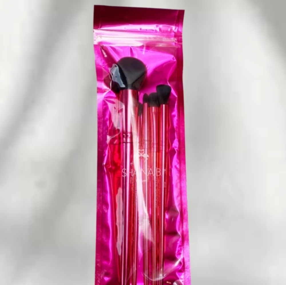 SHAINA B Miami Blush brush set